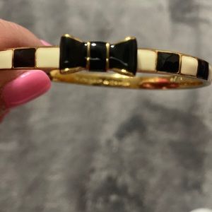 Kate spade ♠️ black and cream bow bangle